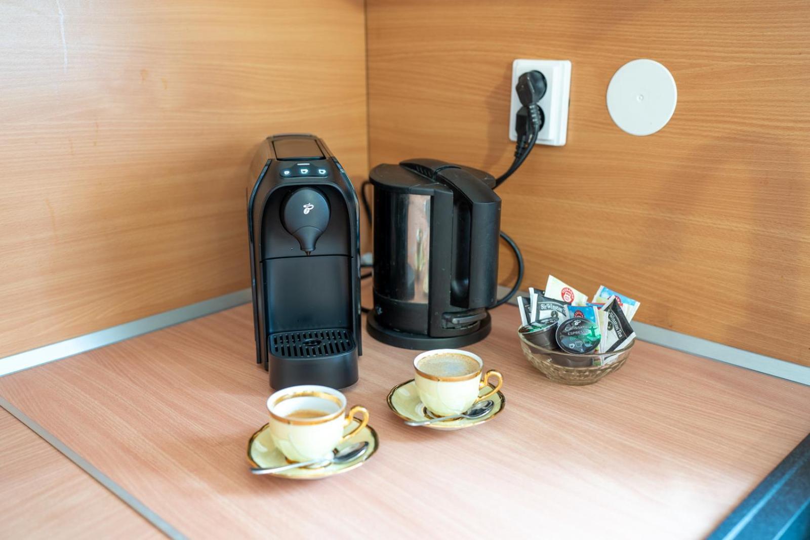 A Cozy Apartment In Bratislava Downtown ภายนอก รูปภาพ